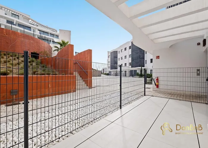 Apartment In Higueron West With Garden Fuengirola