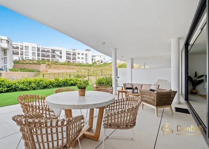 In Higueron West With Garden Apartment *