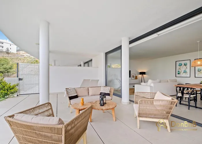 In Higueron West With Garden Apartment *