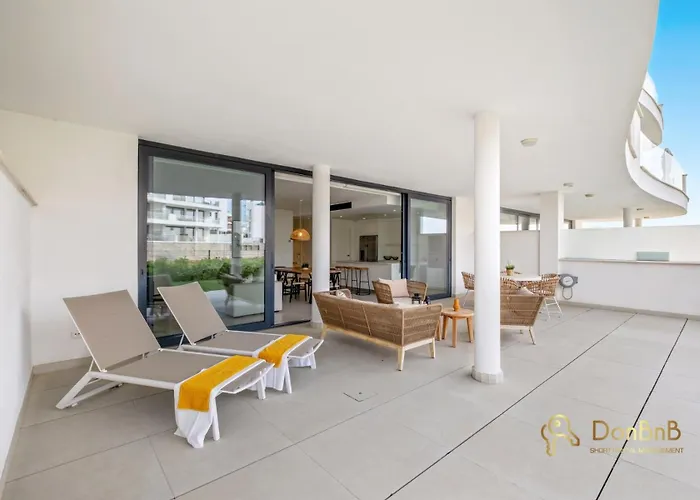 Apartment In Higueron West With Garden *