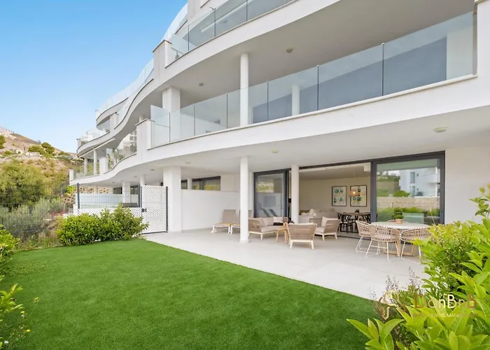 In Higueron West With Garden فوينخيرولا